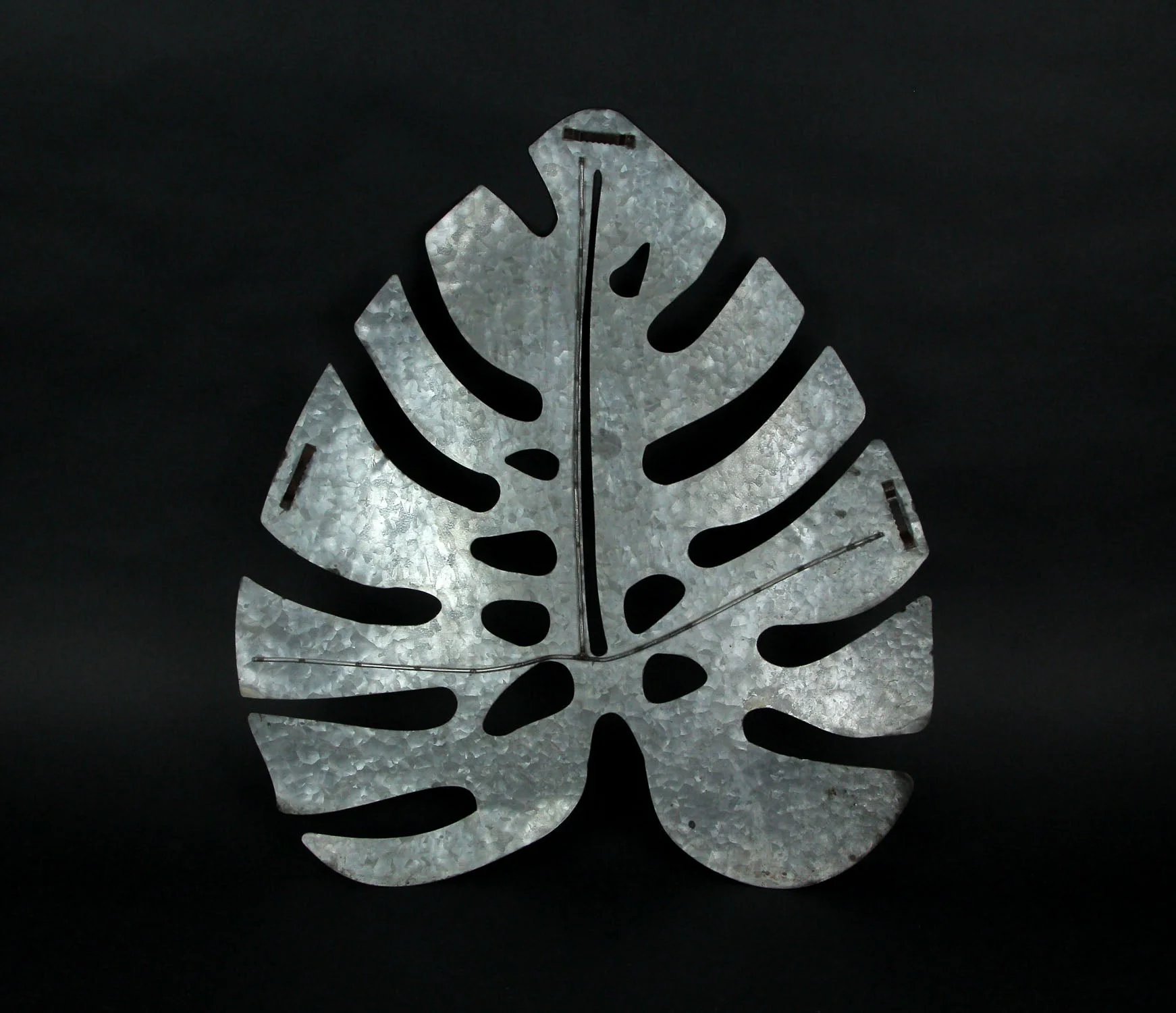 Set of 4 Vintage Look Metal Monstera Leaf Sculptured Wall Hangings Tropical Farmhouse Decor - Image 6
