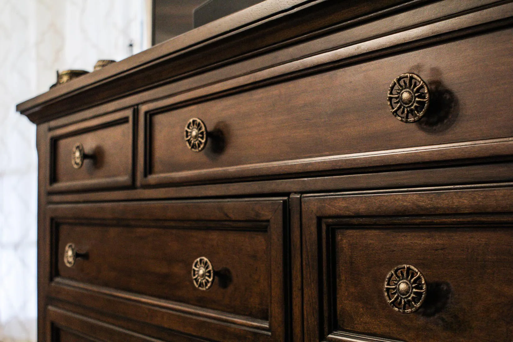 Set of 6 Antique Finish Golden Sun Cast Iron Drawer Pulls Decorative Cabinet Knob Home Decor - Image 5