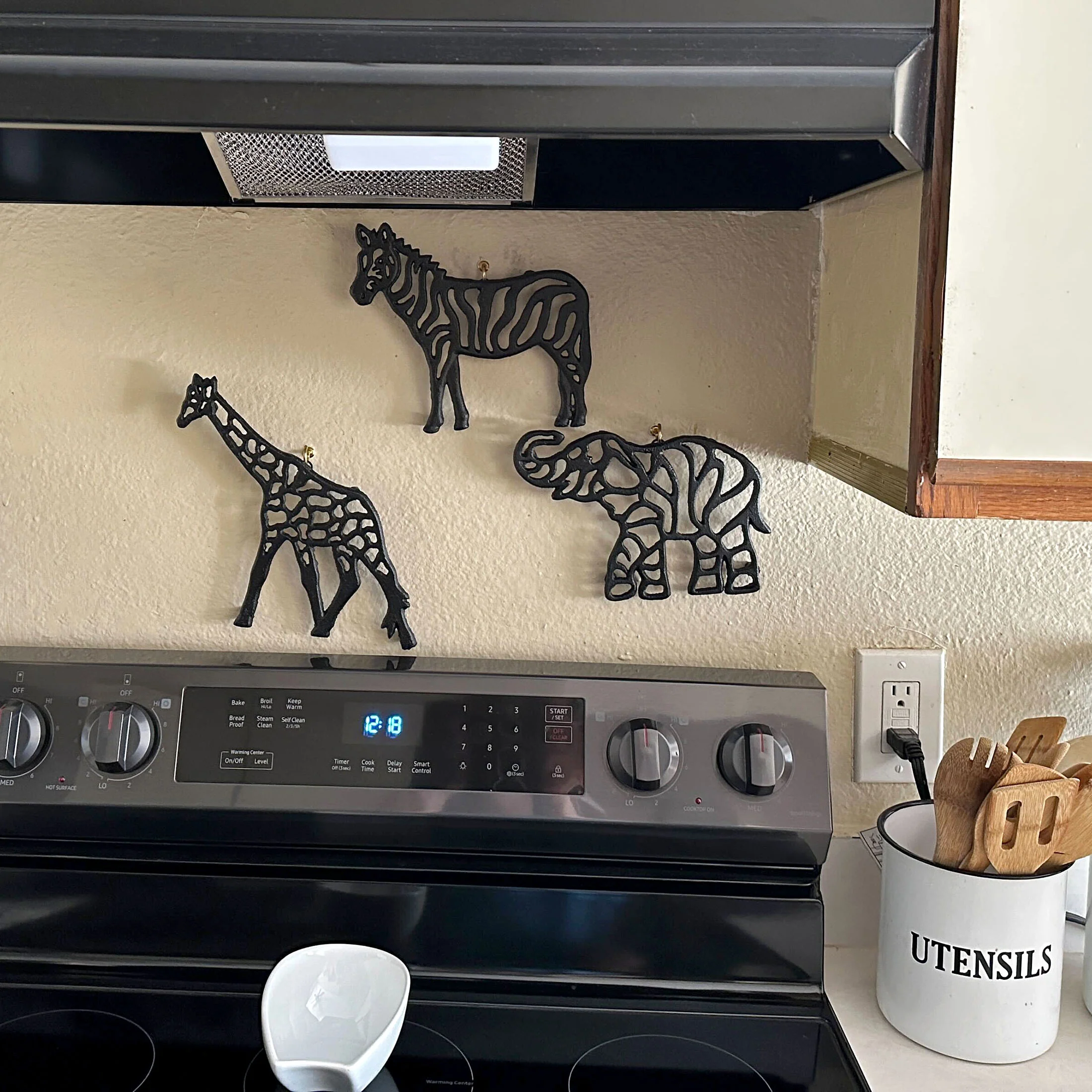 Set of 3 Black Cast Iron Safari Animal Kitchen Trivets Decorative Wall Hanging Art - Image 5